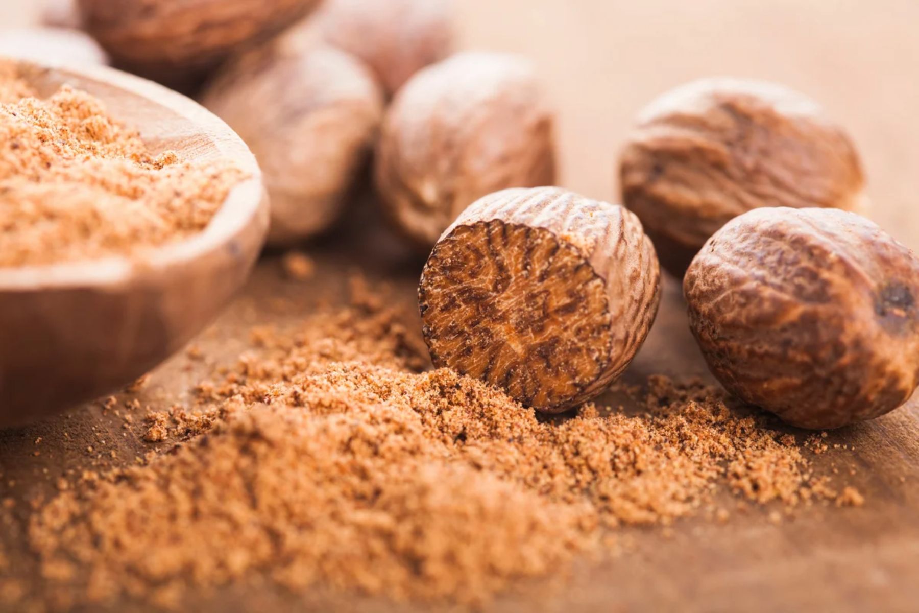 8 the beneficial properties of nutmeg, as well as contraindications and applications