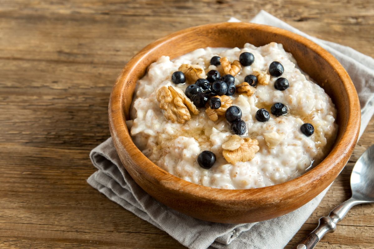 The benefits of oatmeal porridge — 8 proven properties for the human body, as well as harm and contraindications