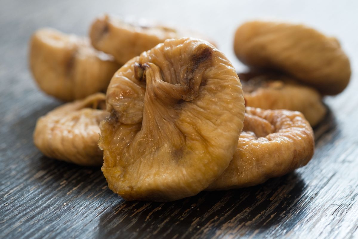 The benefits and harms of dried figs — 8 facts about its effect on the body and contraindications