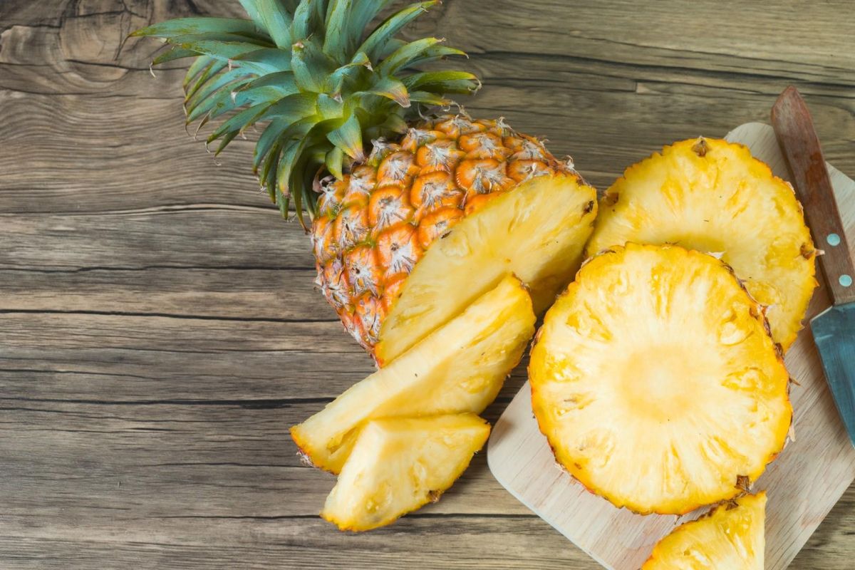 The benefits and harms of pineapple — 9 facts about the impact on human health, composition and contraindications