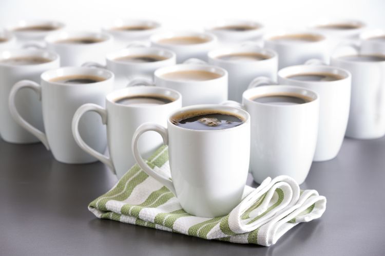 How many cups of coffee can you drink per day: the daily rate of a soluble and natural drink for a person