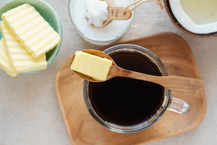 Coffee with butter or bulletproof coffee: benefits for weight loss, harm and recipes