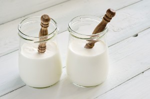 What is the difference between yogurt and kefir and what is more useful: a review of research