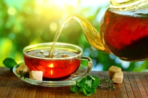 Tea for the liver - scientific facts about the benefits of green and black varieties, as well as herbal formulations for cleansing and recovery