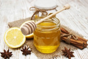 Lemon with honey for cleaning vessels — 8 recipes of folk remedies based on them in combination with orange, garlic, olive oil and other ingredients