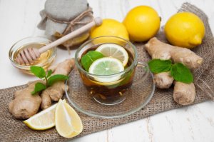 Ginger, lemon, honey and garlic for cleaning blood vessels — 4 recipes of folk remedies and mixtures for the treatment of diseases