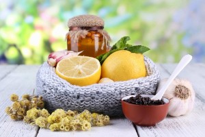 Honey, lemon and garlic for cleaning blood vessels — 5 recipes for mixtures and tinctures, potential contraindications of folk treatments