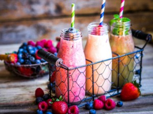 6 drinks for cheerfulness and energy: what to drink and how to cook them at home, recipes for smoothies, teas and cocktails that give strength and help with fatigue