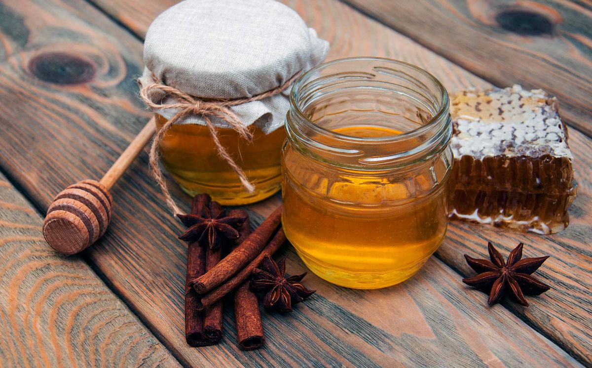 Cinnamon with honey — 5 facts about the benefits and harms, contraindications and how to make a drink