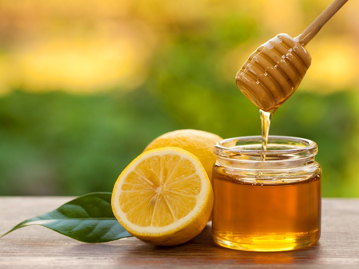 Lemon with honey — 5 facts about the benefits and harms, a recipe for a drink and a mixture