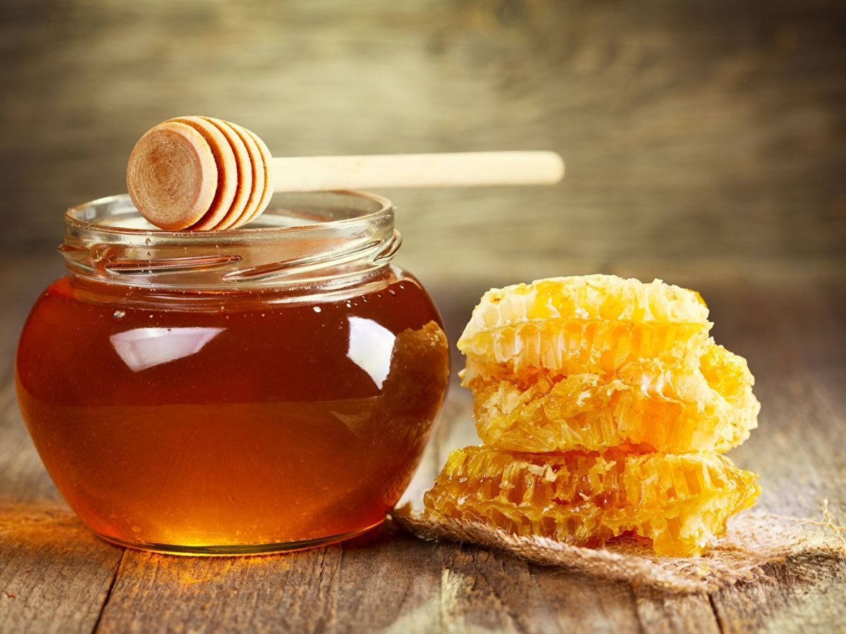 The benefits of honey — 8 medicinal properties for the human body and how to use it correctly